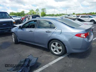 2011 Acura TSX с VIN JH4CU2F61BC004728, выставлен на аукционе IAAI как лот 42392780 с пробегом 168 723 миль миль и . История ставок и продаж доступна на DreamBid. Изображение 14.
