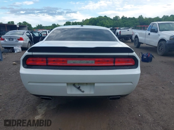 2012 Dodge Challenger R/T z VIN 2C3CDYBT2CH155385, wystawiony jako IAAI lot #42210312 z przebiegiem 111 892 mil mil oraz . Historia ofert i sprzedaży dostępna na DreamBid. Obrazek 16.