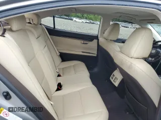 2016 Lexus ES 330 z VIN JTHBK1GG2G2219969, wystawiony jako Copart lot #56880745 z przebiegiem 142 392 mil mil oraz Szkoda całkowita • Salvage title. Historia ofert i sprzedaży dostępna na DreamBid. Obrazek 10.