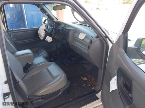 2008 Ford Ranger XL with VIN 1FTYR10U58PA19387, listed as a IAAI auction lot 42023309 with 62,600 mi miles. Bid and sale history available at carsss.com. Image 5.