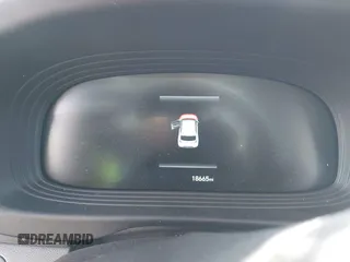 2024 Hyundai Venue SEL z VIN KMHRC8A37RU338485, wystawiony jako IAAI lot #41271559 z przebiegiem 18 665 mil mil oraz . Historia ofert i sprzedaży dostępna na DreamBid. Obrazek 7.