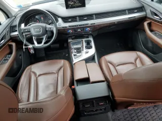 2019 Audi Q7 Premium z VIN WA1AHAF78KD034877, wystawiony jako Copart lot #49849665 z przebiegiem 43 663 mil mil oraz Szkoda całkowita • Salvage title. Historia ofert i sprzedaży dostępna na DreamBid. Obrazek 8.