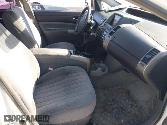 2004 Toyota Prius with VIN JTDKB20U240068565, listed as a IAAI auction lot 40417158 with 192,764 mi miles and . Bid and sale history available at DreamBid. Image 5.