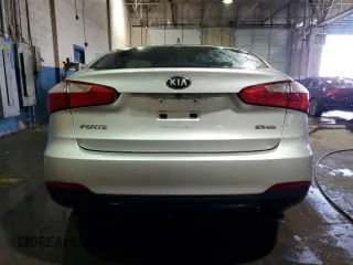 2014 Kia Forte EX with VIN KNAFX4A89E5051098, listed as a Copart auction lot 44071025 with 97,908 mi miles and Clean Title. Bid and sale history available at carsss.com. Image 6.