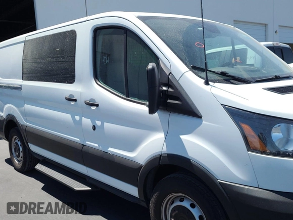 2019 Ford Transit z VIN 1FTYE1YM8KKB40189, wystawiony jako IAAI lot #42763040 z przebiegiem 193 036 mil mil oraz . Historia ofert i sprzedaży dostępna na DreamBid. Obrazek 10.
