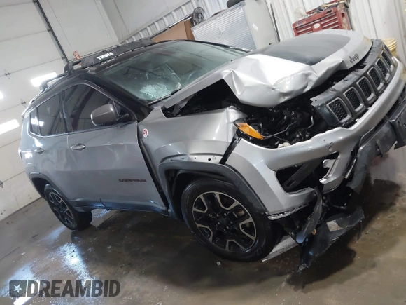 2019 Jeep Compass Trailhawk with VIN 3C4NJDDB9KT765459, listed as a IAAI auction lot 41319891 with 83,860 mi miles and . Bid and sale history available at carsss.com. Image 14.