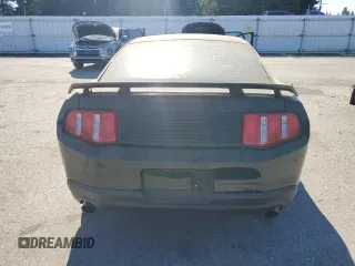 2011 Ford Mustang V6 with VIN 1ZVBP8AM5B5110386, listed as a Copart auction lot 64086075 with 90,081 mi miles and Clean title. Bid and sale history available at DreamBid. Image 6.