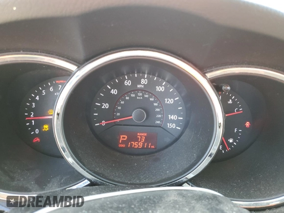 2012 Kia Sorento EX with VIN 5XYKU4A2XCG303662, listed as a Copart auction lot 45933985 with 175,911 mi miles and Non Repairable. Bid and sale history available at carsss.com. Image 9.
