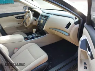 2015 Nissan Altima 2.5 SV with VIN 1N4AL3AP1FC171037, listed as a IAAI auction lot 42127356 with 89,673 mi miles. Bid and sale history available at carsss.com. Image 5.
