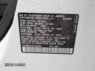 2019 Volkswagen Atlas SE with VIN 1V2WR2CA2KC545696, listed as a IAAI auction lot 42076774 with 138,564 mi miles and . Bid and sale history available at DreamBid. Image 9.