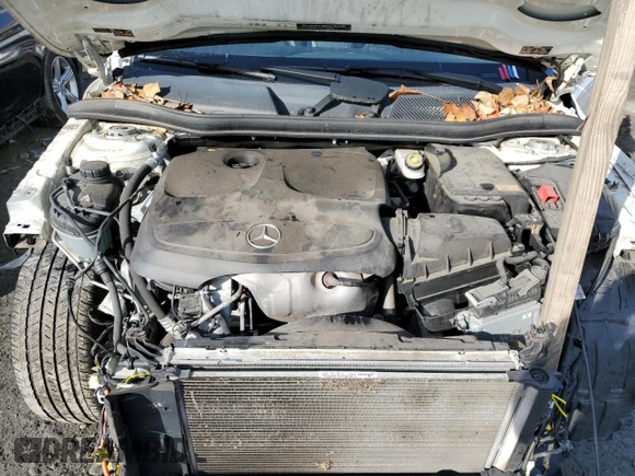 2015 Mercedes-Benz GLA 250 z VIN WDCTG4GBXFJ089600, wystawiony jako Copart lot #86268644 z przebiegiem 45 061 mil mil oraz Szkoda całkowita • Salvage title. Historia ofert i sprzedaży dostępna na DreamBid. Obrazek 11.