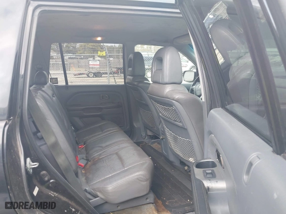 2003 Honda Pilot EX with VIN 2HKYF18523H598445, listed as a IAAI auction lot 41723462 with 234,598 mi miles. Bid and sale history available at carsss.com. Image 8.