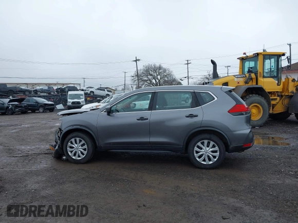 2017 Nissan Rogue SV z VIN KNMAT2MVXHP614313, wystawiony jako IAAI lot #41986856 z przebiegiem 78 651 mil mil oraz . Historia ofert i sprzedaży dostępna na DreamBid. Obrazek 14.