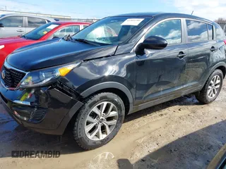 2016 Kia Sportage LX with VIN KNDPB3AC1G7849607, listed as a IAAI auction lot 41909280 with 149,200 mi miles and . Bid and sale history available at DreamBid. Image 2.