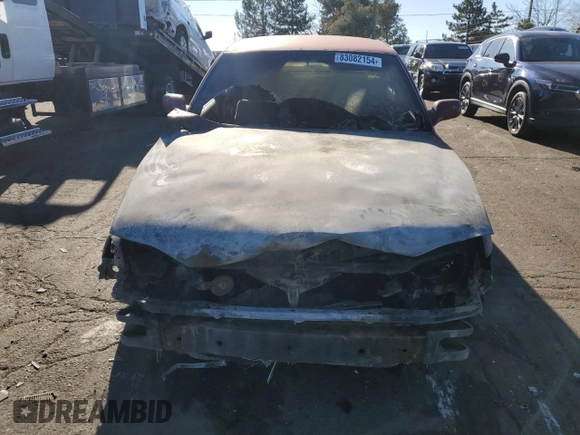 1993 Toyota Camry LE with VIN JT2SK12E8P0149731, listed as a Copart auction lot 83082154 with 197,590 mi miles and Salvage Title. Bid and sale history available at carsss.com. Image 5.