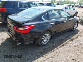 2017 Nissan Altima S z VIN 1N4AL3AP2HN344202, wystawiony jako IAAI lot #42177650 z przebiegiem 106 359 mil mil oraz . Historia ofert i sprzedaży dostępna na DreamBid. Obrazek 4.
