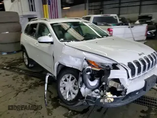 2017 Jeep Cherokee Latitude with VIN 1C4PJMCS7HW555326, listed as a Copart auction lot 87687345 with 89,717 mi miles and Salvage title. Bid and sale history available at DreamBid. Image 12.