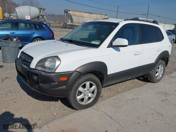 2005 Hyundai Tucson GLS with VIN KM8JN12D95U074167, listed as a IAAI auction lot 41899623 with NaN miles. Bid and sale history available at carsss.com. Image 2.