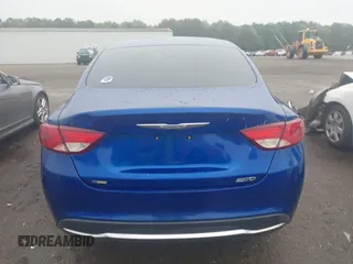 2015 Chrysler 200 Limited с VIN 1C3CCCAB8FN707577, выставлен на аукционе IAAI как лот 42315250 с пробегом 196 141 миль миль и . История ставок и продаж доступна на DreamBid. Изображение 16.
