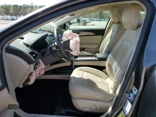 2017 Lincoln MKZ Select z VIN 3LN6L5CC7HR618752, wystawiony jako Copart lot #50566125 z przebiegiem 90 008 mil mil oraz Szkoda całkowita • Salvage title. Historia ofert i sprzedaży dostępna na DreamBid. Obrazek 7.