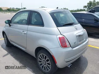 2012 FIAT 500 Pop z VIN 3C3CFFAR8CT126856, wystawiony jako IAAI lot #42278077 z przebiegiem 148 822 mil mil oraz . Historia ofert i sprzedaży dostępna na DreamBid. Obrazek 3.