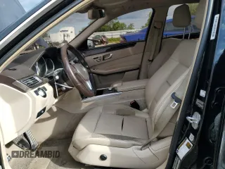 2015 Mercedes-Benz E 350 Sport z VIN WDDHF5KB6FB125374, wystawiony jako Copart lot #56435755 z przebiegiem 103 334 mil mil oraz Szkoda całkowita • Salvage title. Historia ofert i sprzedaży dostępna na DreamBid. Obrazek 7.