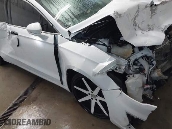 2019 Ford Fusion Titanium with VIN 3FA6P0D98KR124007, listed as a IAAI auction lot 41639572 with 80,272 mi miles. Bid and sale history available at carsss.com. Image 17.