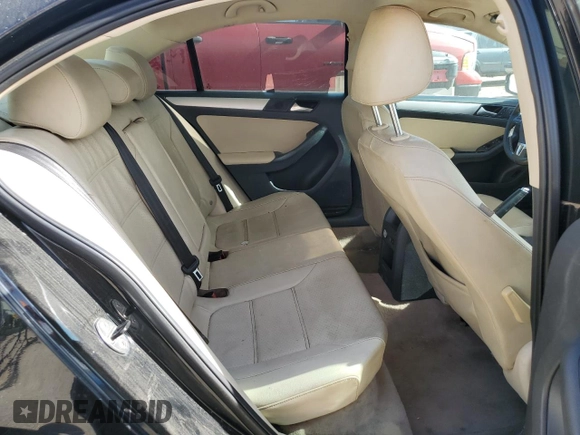 2013 Volkswagen Jetta SE with VIN 3VWDX7AJ5DM443466, listed as a Copart auction lot 56181425 with 131,557 mi miles and Salvage title. Bid and sale history available at DreamBid. Image 10.