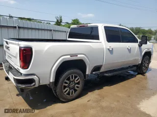 2021 GMC Sierra 2500HD AT4 with VIN 1GT49PEY2MF318736, listed as a Copart auction lot 67909674 with 33,522 mi miles and Clean Title. Bid and sale history available at carsss.com. Image 3.
