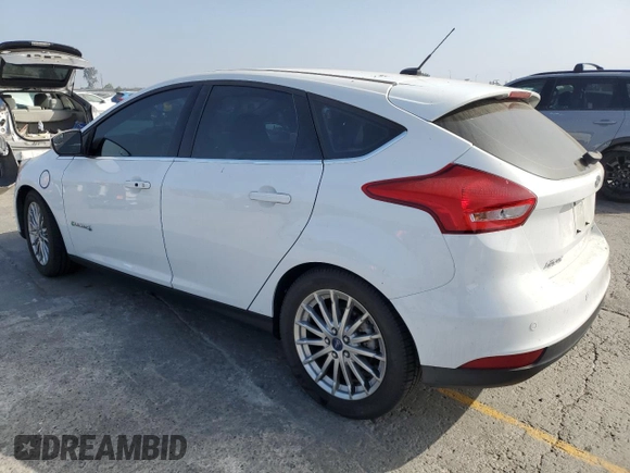 2015 Ford Focus Electric z VIN 1FADP3R43FL204874, wystawiony jako Copart lot #57968814 z przebiegiem 104 590 mil mil oraz Tytuł czysty. Historia ofert i sprzedaży dostępna na DreamBid. Obrazek 2.
