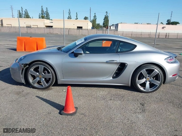 2017 Porsche 718 Cayman with VIN WP0AA2A80HS270427, listed as a IAAI auction lot 41826271 with NaN miles. Bid and sale history available at carsss.com. Image 14.