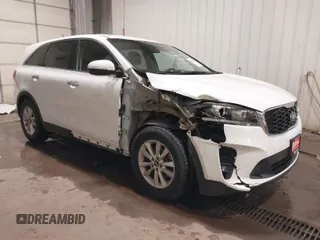 2019 Kia Sorento LX with VIN 5XYPGDA36KG542596, listed as a IAAI auction lot 40921931 with 115,716 mi miles. Bid and sale history available at carsss.com. Image 1.