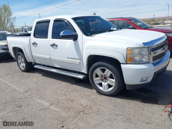 2007 Chevrolet Silverado 1500 LT w/1LT with VIN 3GCEC13J97G505483, listed as a IAAI auction lot 41911656 with 144,415 mi miles. Bid and sale history available at carsss.com. Image 1.