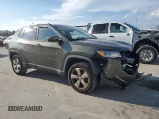 2018 Jeep Compass Latitude with VIN 3C4NJDBB7JT231278, listed as a Copart auction lot 72057934 with 54,039 mi miles and Salvage Title. Bid and sale history available at DreamBid. Image 4.