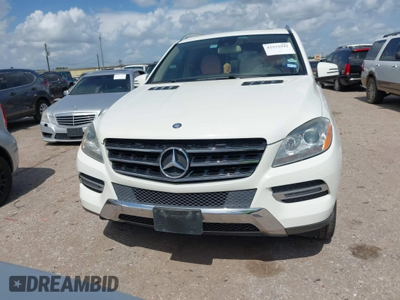 2013 Mercedes-Benz M 350 with VIN 4JGDA5HB9DA220024, listed as a IAAI auction lot 42531042 with 132,702 mi miles and . Bid and sale history available at DreamBid. Image 12.