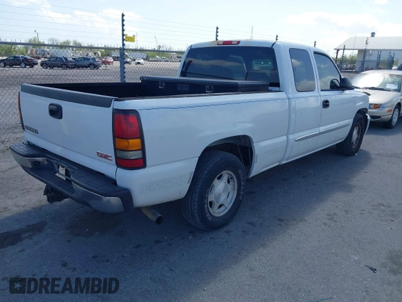 2003 GMC Sierra 1500 SLE z VIN 2GTEC19T431349106, wystawiony jako IAAI lot #41806559 z przebiegiem 318 607 mil mil oraz . Historia ofert i sprzedaży dostępna na DreamBid. Obrazek 4.