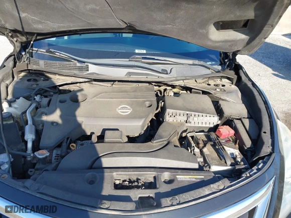 2015 Nissan Altima 2.5 SV with VIN 1N4AL3AP9FC135855, listed as a IAAI auction lot 41869437 with 183,182 mi miles. Bid and sale history available at carsss.com. Image 10.