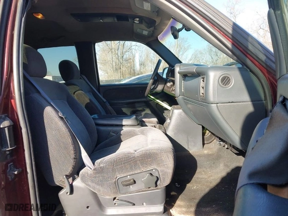 1999 Chevrolet Silverado 1500 LS with VIN 1GCEK19T1XE122222, listed as a IAAI auction lot 41753362 with 130,618 mi miles. Bid and sale history available at carsss.com. Image 5.
