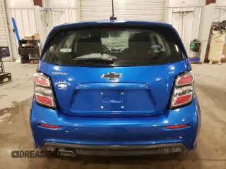 2018 Chevrolet Sonic LT z VIN 1G1JD6SH3J4105391, wystawiony jako Copart lot #47450685 z przebiegiem 69 558 mil mil oraz Nie do naprawy • Non repairable. Historia ofert i sprzedaży dostępna na DreamBid. Obrazek 6.