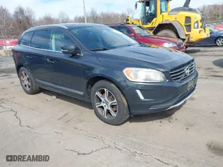 2014 Volvo XC60 3.0L R-Design Premier Plus with VIN YV4902DZXE2545921, listed as a IAAI auction lot 42026506 with 232,903 mi miles. Bid and sale history available at carsss.com. Image 1.