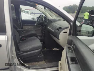 2008 Dodge Grand Caravan SE with VIN 2D8HN44H58R772251, listed as a IAAI auction lot 42479290 with 173,301 mi miles and . Bid and sale history available at DreamBid. Image 5.