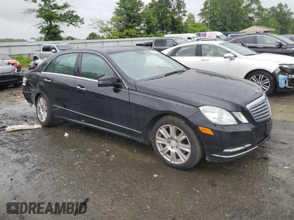 2013 Mercedes-Benz E 350 Luxury with VIN WDDHF8JB3DA749509, listed as a Copart auction lot 58220015 with 148,375 mi miles and Salvage title. Bid and sale history available at DreamBid. Image 4.