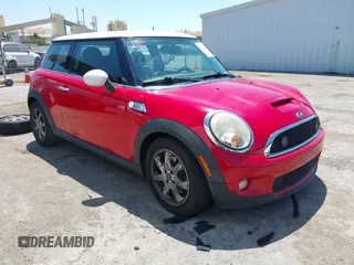 2009 MINI Hardtop S with VIN WMWMF73529TW84638, listed as a IAAI auction lot 42565544 with 60,721 mi miles and . Bid and sale history available at DreamBid. Image 1.
