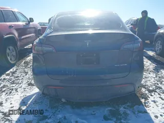 2021 Tesla Model Y Long Range with VIN 5YJYGDEE0MF228744, listed as a IAAI auction lot 41410731 with 32,371 mi miles. Bid and sale history available at carsss.com. Image 15.