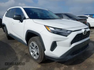 2023 Toyota RAV4 LE z VIN 2T3F1RFV3PC334254, wystawiony jako IAAI lot #42136536 z przebiegiem 45 141 mil mil oraz . Historia ofert i sprzedaży dostępna na DreamBid. Obrazek 1.
