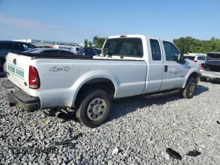 2005 Ford Super Duty F-250 XL with VIN 1FTSX21P15EA11319, listed as a Copart auction lot 52935985 with 0 mi miles and Salvage Title. Bid and sale history available at carsss.com. Image 3.