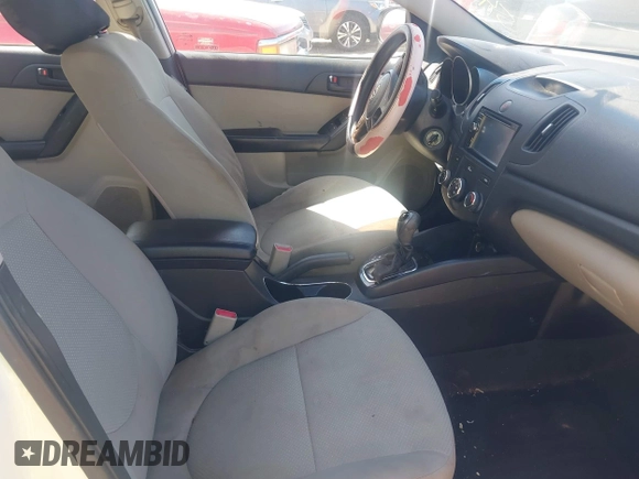 2012 Kia Forte EX with VIN KNAFU4A28C5545230, listed as a IAAI auction lot 42024581 with 292,797 mi miles. Bid and sale history available at carsss.com. Image 5.