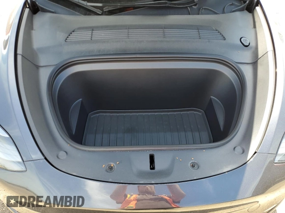 2024 Tesla Model Y Long Range with VIN 7SAYGDEE3RA256304, listed as a Copart auction lot 56160535 with 20,224 mi miles and Salvage title. Bid and sale history available at DreamBid. Image 11.