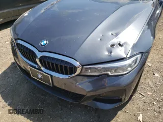 2020 BMW 3 Series 330i xDrive with VIN WBA5R7C05LFH46655, listed as a Copart auction lot 51350962 with 25,698 mi miles and . Bid and sale history available at DreamBid. Image 9.