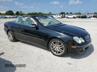 2008 Mercedes-Benz CLK 350 с VIN WDBTK56F18F244120, выставлен на аукционе Copart как лот 52082125 с пробегом 50 101 миль миль и На запчасти • Non repairable. История ставок и продаж доступна на DreamBid. Изображение 4.